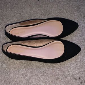 Womens flats, size 10.